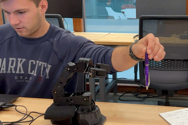 Robot Arm Pen Grab Challenge